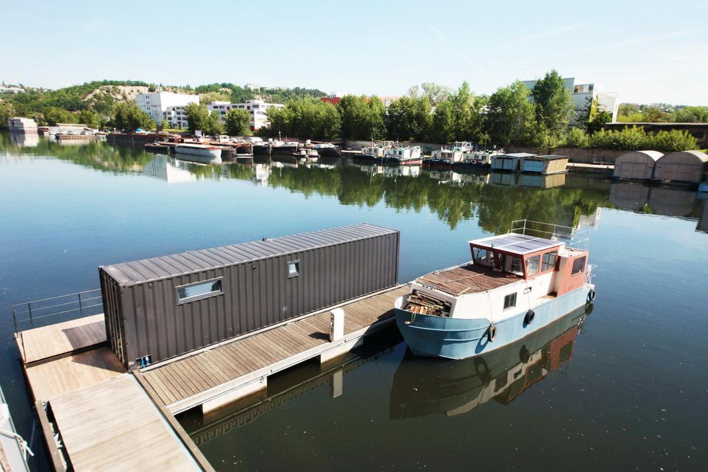Unique Floating Houseboat By Easybnb Botel 4*