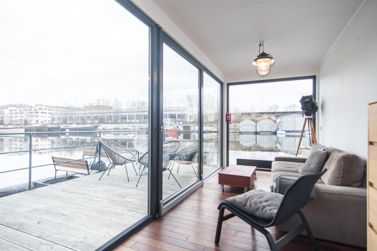 Unique Floating Houseboat By Easybnb Botel